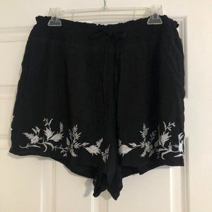 American Eagle Loose Cloth Shorts
